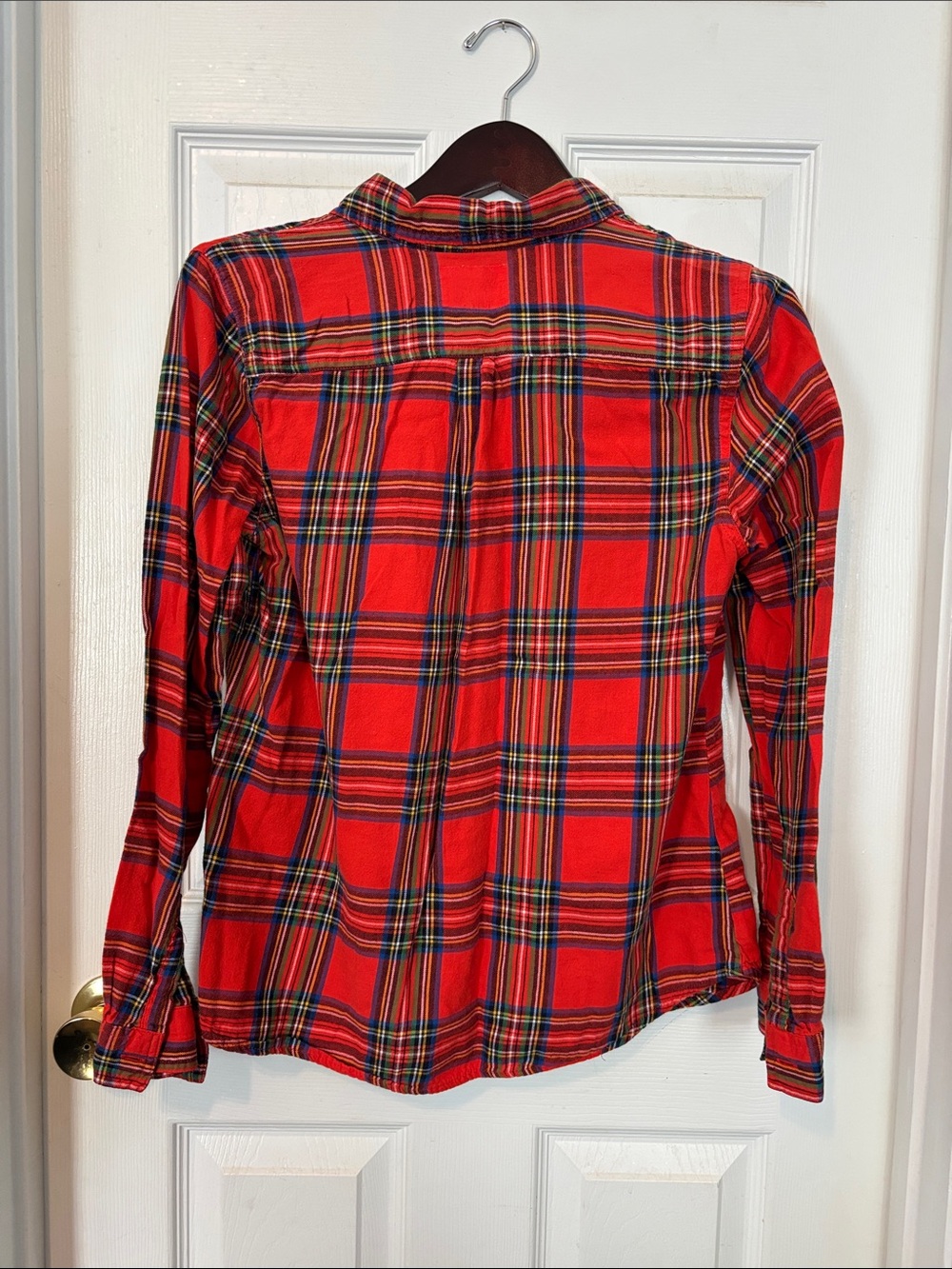 Cotton Old Navy Vibrant Red Plaid Shirt. Great for Fall or Christmas. Comfy/Cozy - Picture 6 of 6